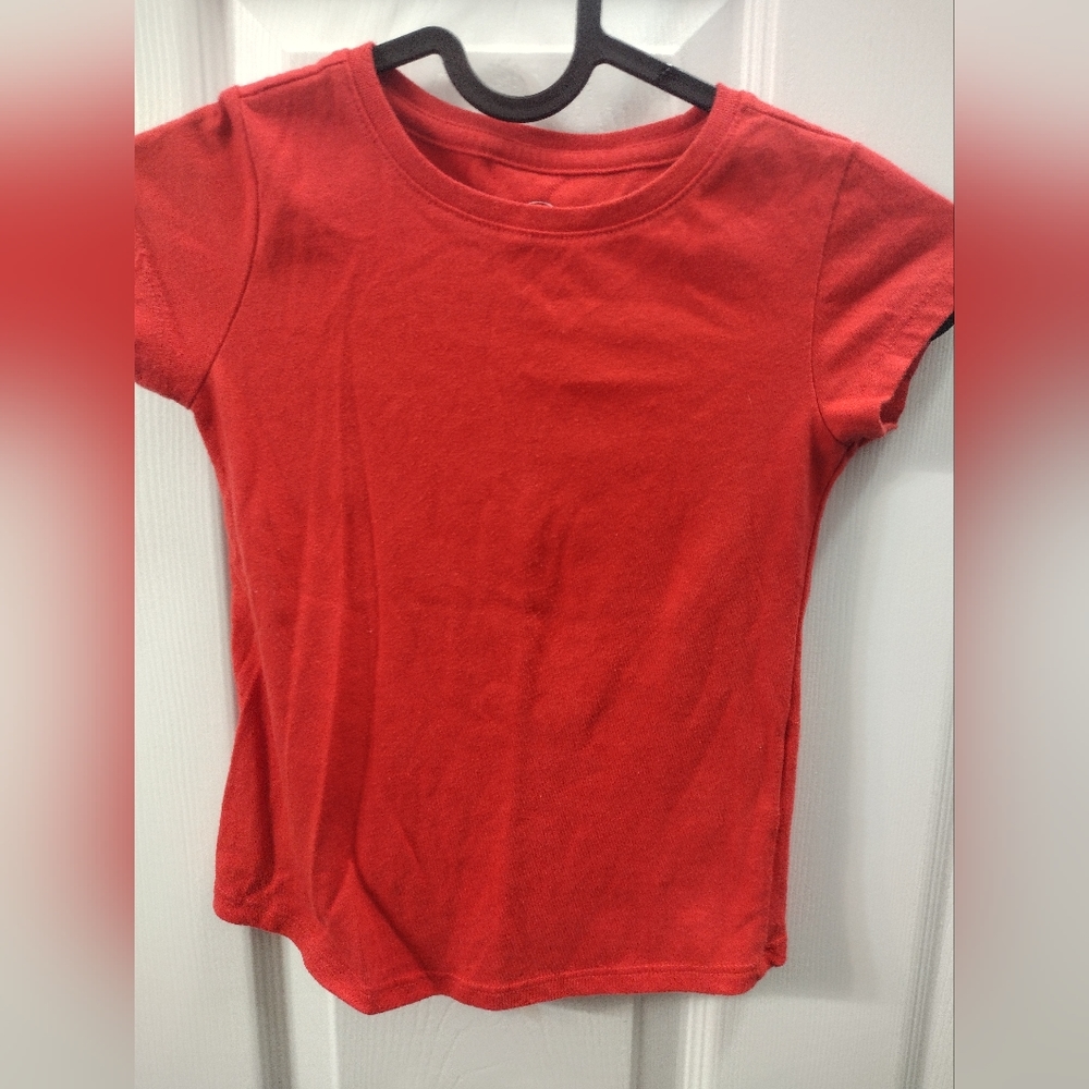 Short sleeve red top